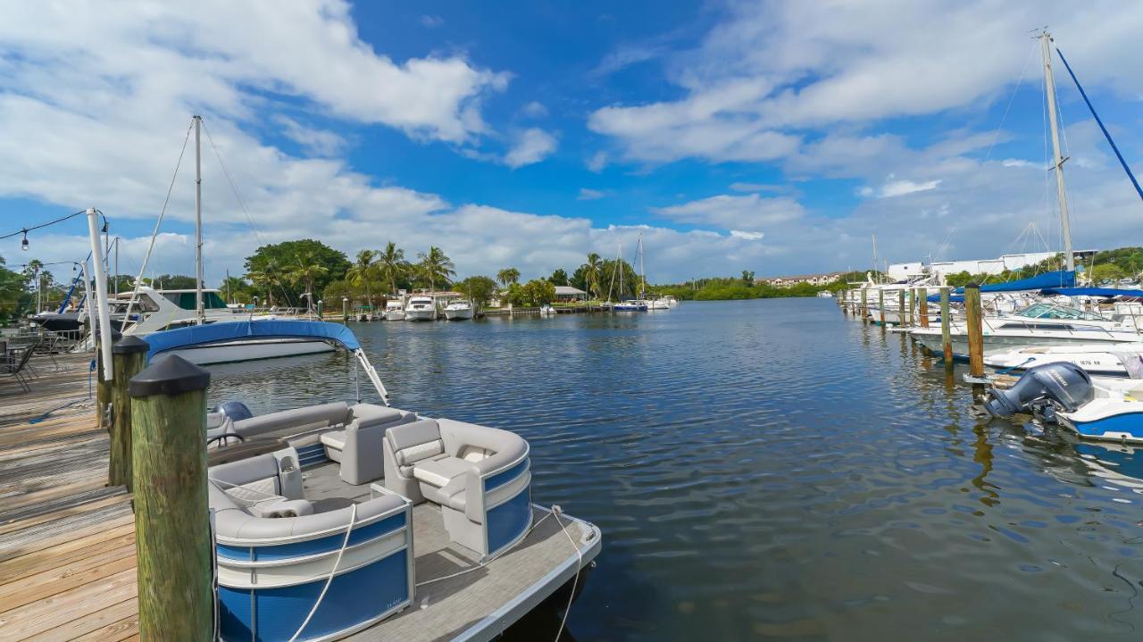 Heated Pool, Fireplace, 70" Tv, Waterfront & More! Sarasota Eksteriør bilde