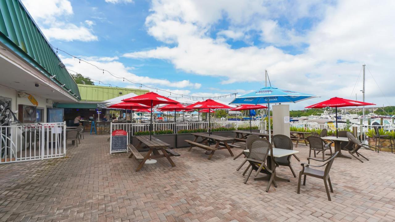Heated Pool, Fireplace, 70" Tv, Waterfront & More! Sarasota Eksteriør bilde