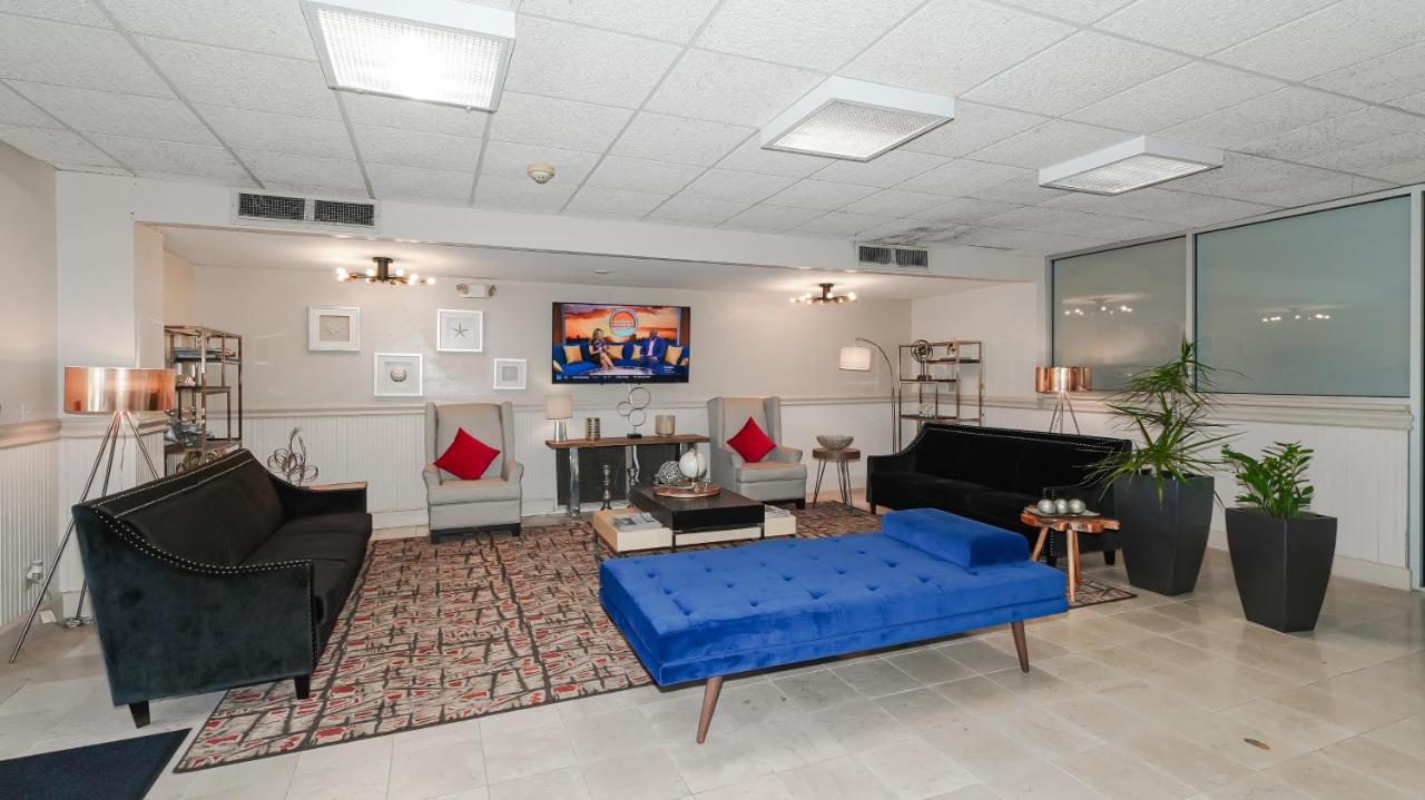 Heated Pool, Fireplace, 70" Tv, Waterfront & More! Sarasota Eksteriør bilde